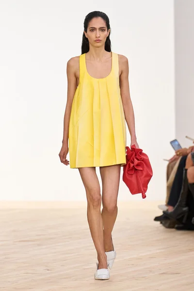Look 12
